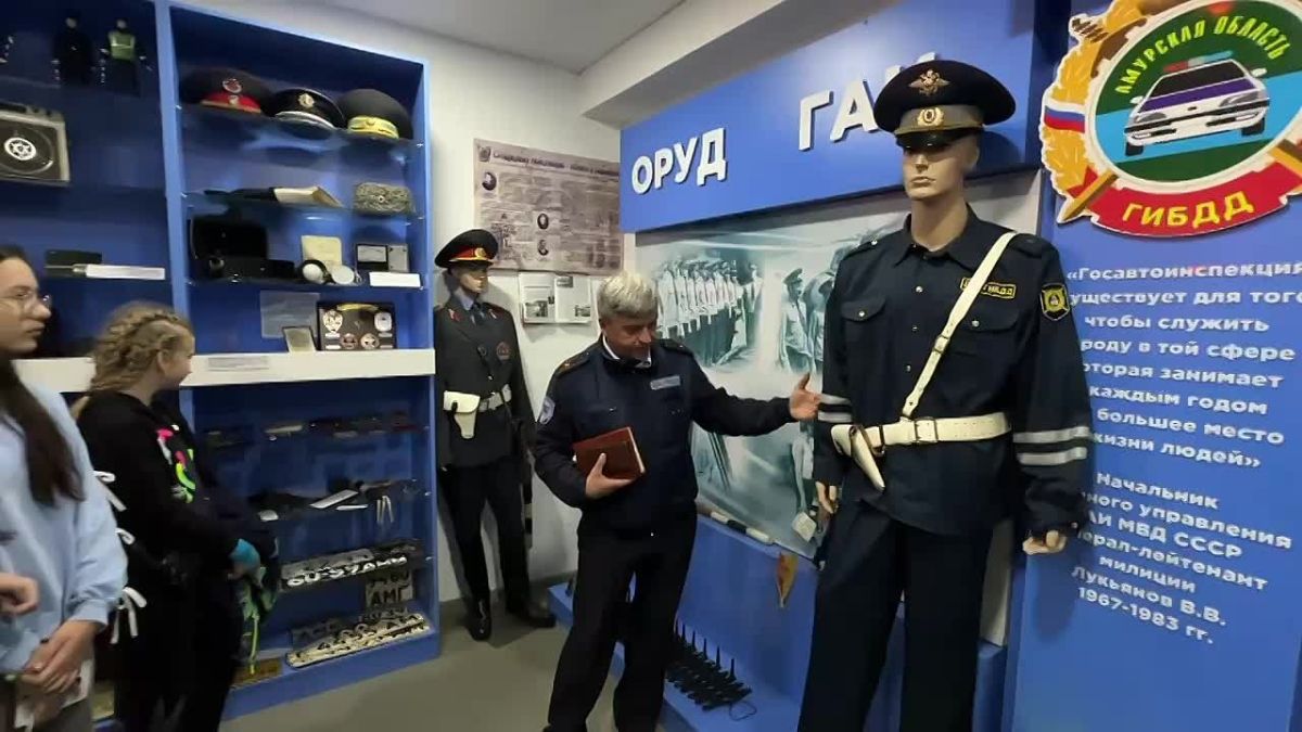 Госавтоинспекция встречает юных гостей!