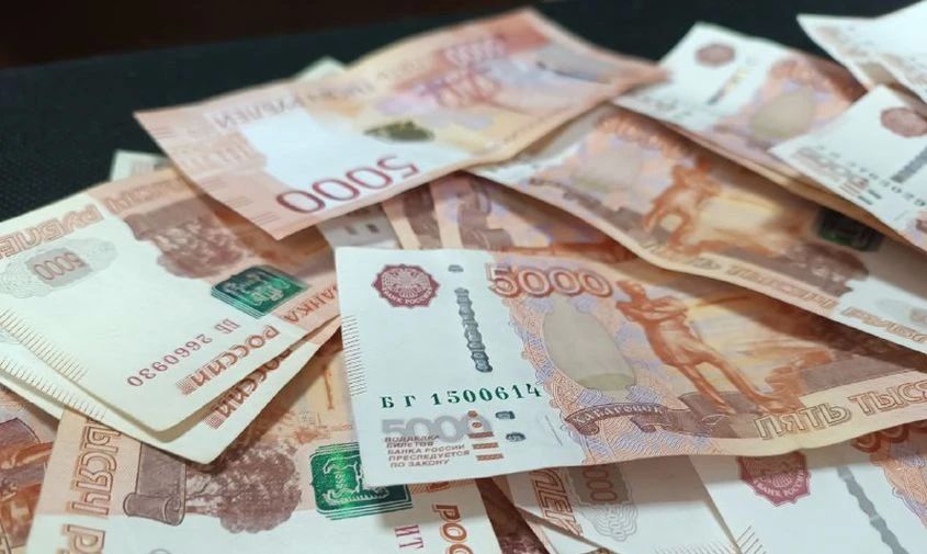 В Серышевском округе осудят молодого человека, обманувшего женщину на 3 миллиона рублей