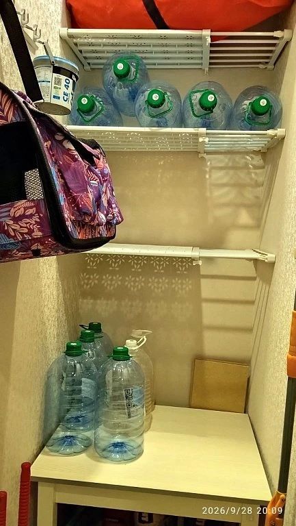 «Сколько нам еще ждать?»: жители поселка Аэропорт с субботы остаются без воды «Сколько нам еще ждать?»: жители поселка Аэропорт с субботы остаются без воды