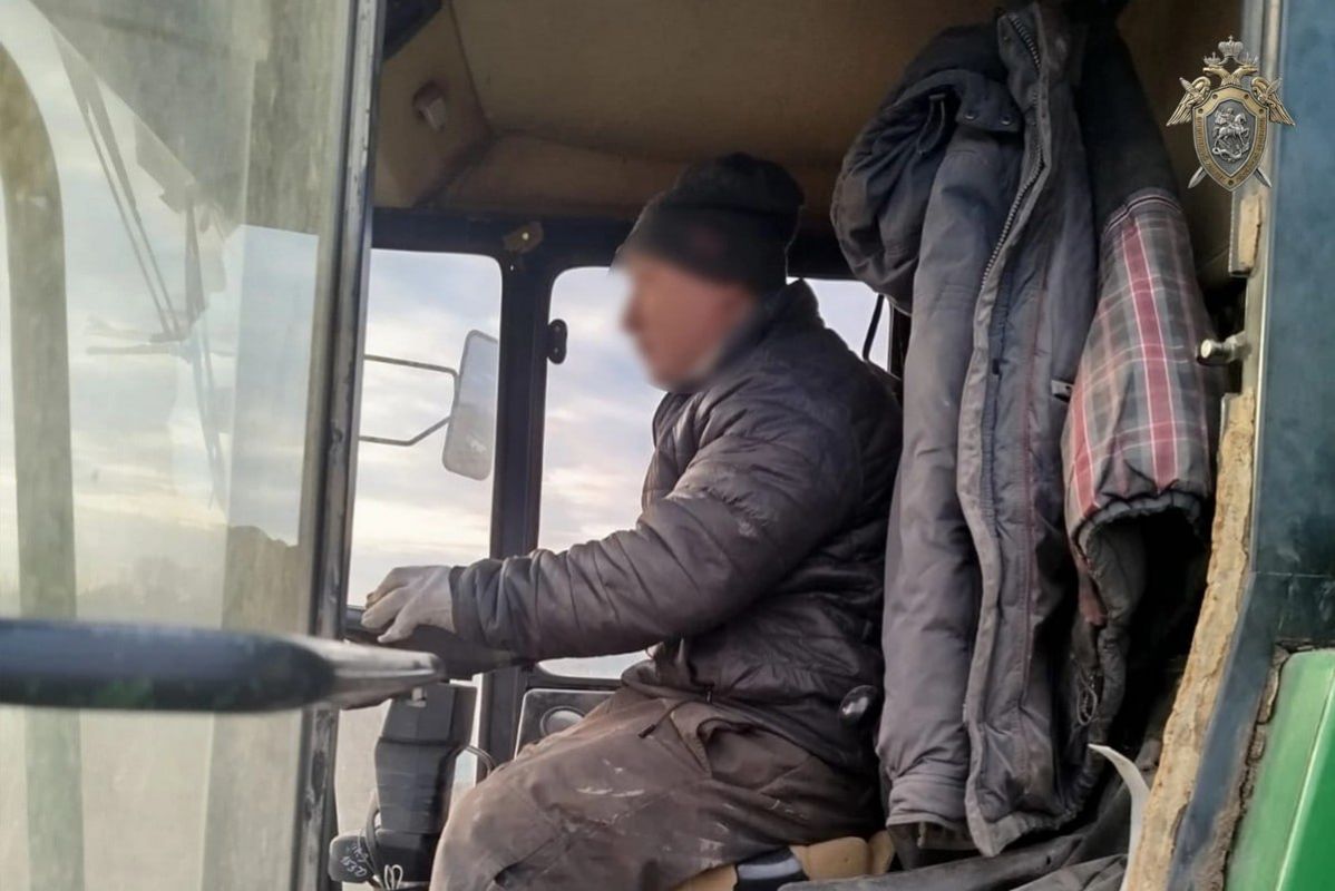 «Деловая» поездка с лопатой в руках: в Приамурье раскрыли схему незаконной миграции «Деловая» поездка с лопатой в руках: в Приамурье раскрыли схему незаконной миграции