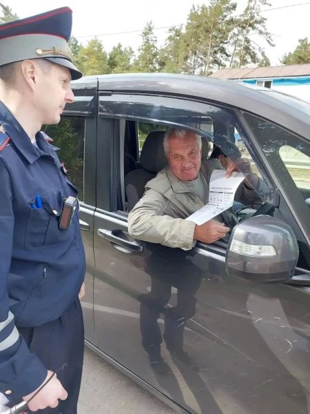 «Предупрежден, значит вооружен!»: сотрудники Госавтоинспекции ОМВД России «Ивановский» рассказали водителям о защите от мошенников «Предупрежден, значит вооружен!»: сотрудники Госавтоинспекции ОМВД России «Ивановский» рассказали водителям о защите от мошенников