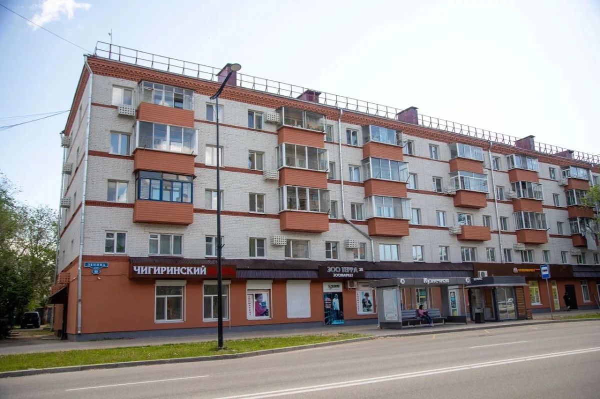 Продолжаем приводить внешний вид многоквартирных домов и зданий города к единому стилю Продолжаем приводить внешний вид многоквартирных домов и зданий города к единому стилю