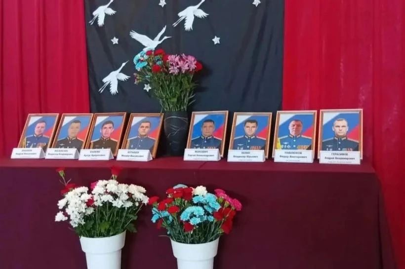 В Приамурье увековечат память погибшего экипажа военного самолета Ту-95, сообщил глава Мазановского округа