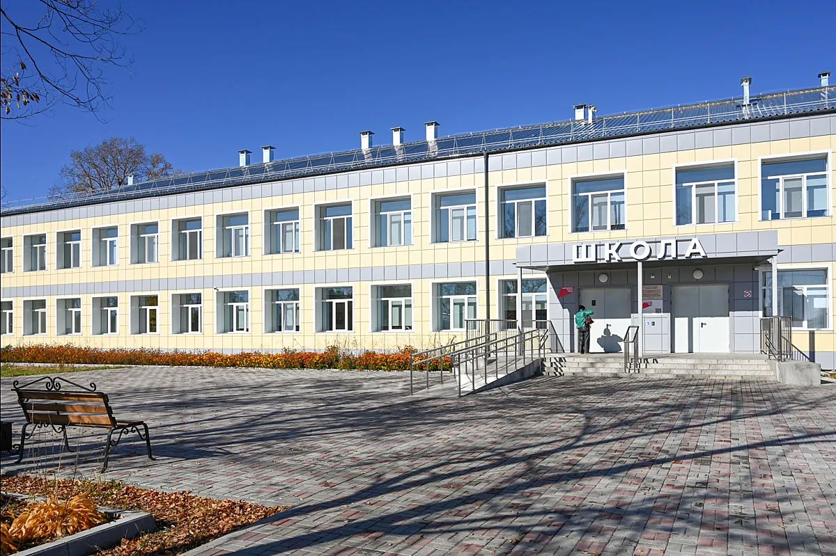 «Мы все — родные»: как живет и о чем мечтает маленькая амурская школа «Мы все — родные»: как живет и о чем мечтает маленькая амурская школа