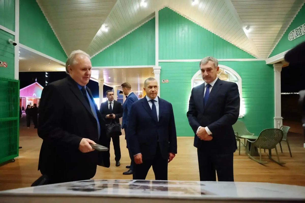 Юрий Трутнев оценил туристические проекты Благовещенска Юрий Трутнев оценил туристические проекты Благовещенска