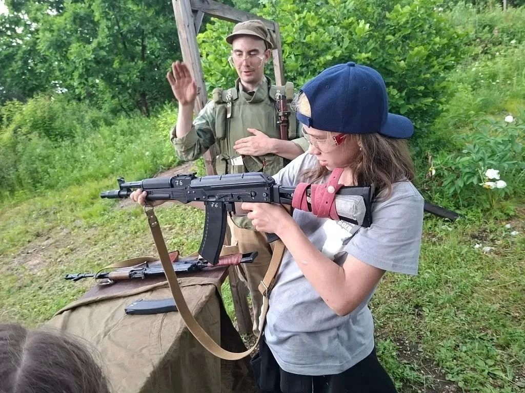 Светлана Яковлева поздравила с профессиональным праздником тех, кто помогает детям раскрывать таланты Светлана Яковлева поздравила с профессиональным праздником тех, кто помогает детям раскрывать таланты