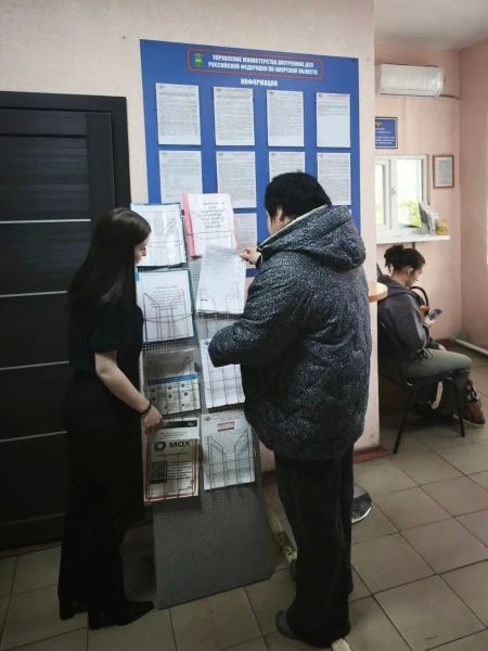 Общественники проверили работу подразделений полиции в Октябрьском и Ромненском округах Общественники проверили работу подразделений полиции в Октябрьском и Ромненском округах