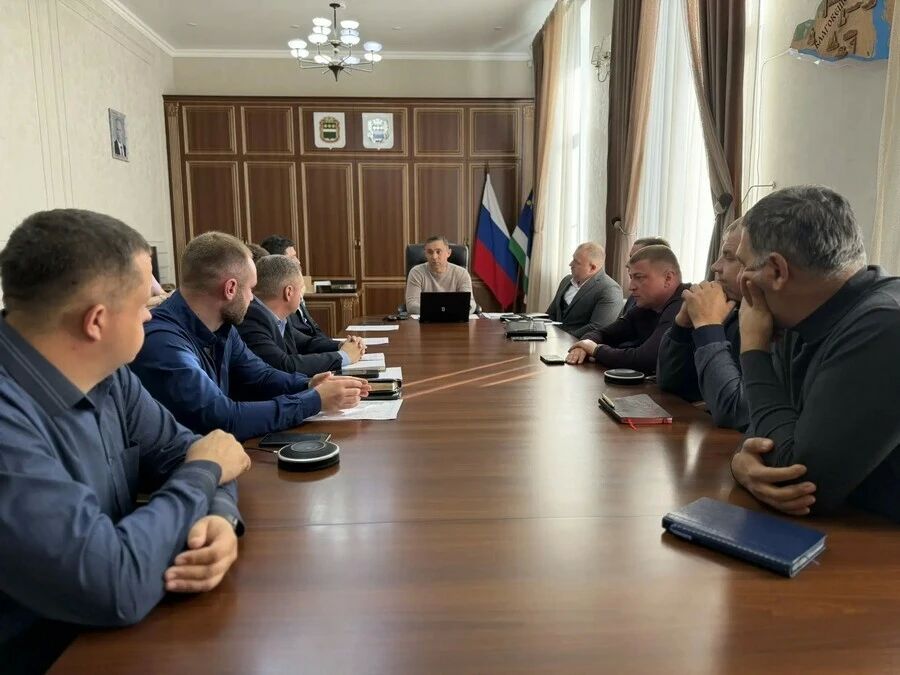 Город продолжает готовиться к зимнему периоду Город продолжает готовиться к зимнему периоду