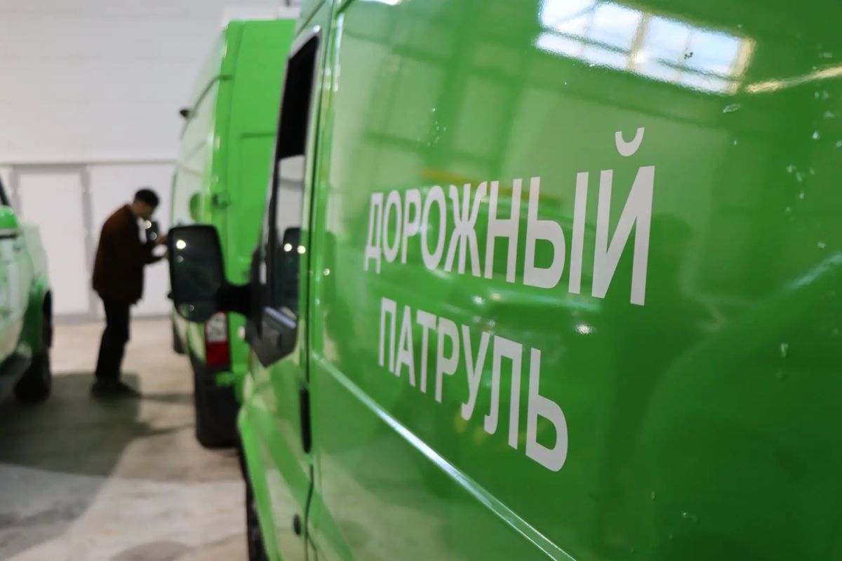 Автопарк «Дорожного патруля» пополнился 15 автомобилями с комплексами Автопарк «Дорожного патруля» пополнился 15 автомобилями с комплексами