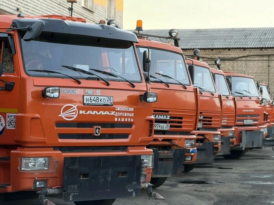 Город продолжает готовиться к зимнему периоду Город продолжает готовиться к зимнему периоду