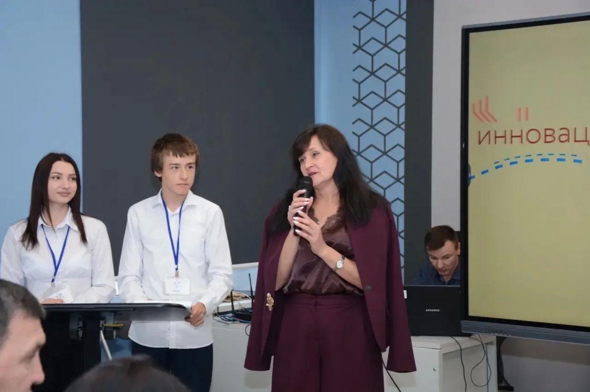 Василий Орлов: В Амвросиевке — нашей подшефной территории — появился первый «IT-куб» Василий Орлов: В Амвросиевке — нашей подшефной территории — появился первый «IT-куб»
