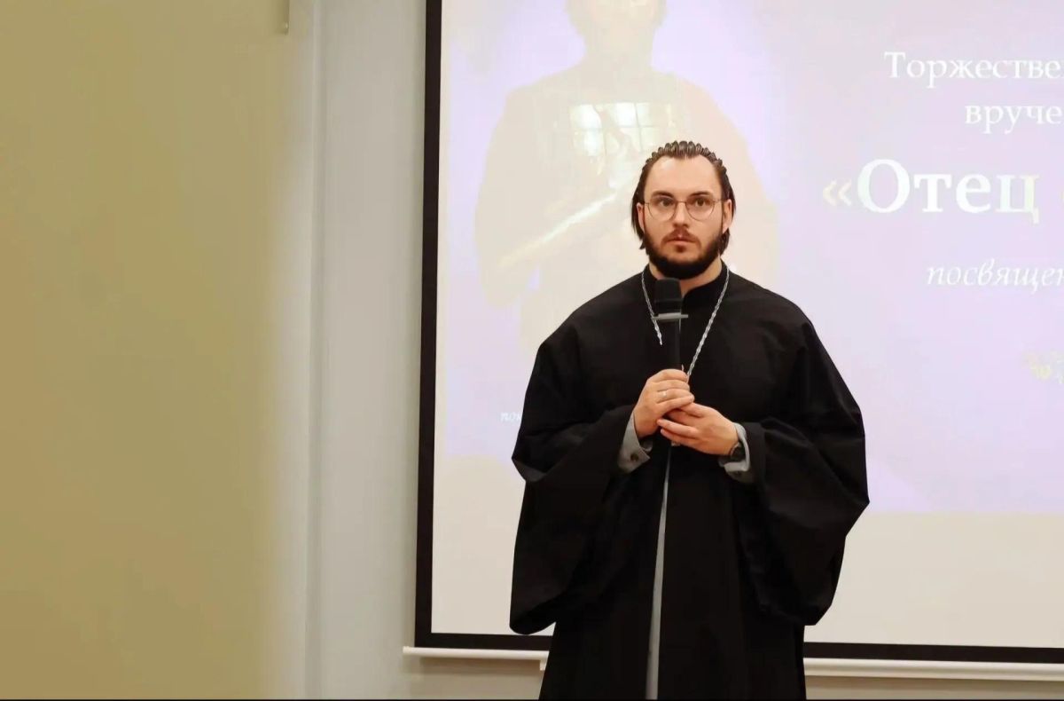 Отцам участников СВО вручили медали «Отец солдата» Отцам участников СВО вручили медали «Отец солдата»
