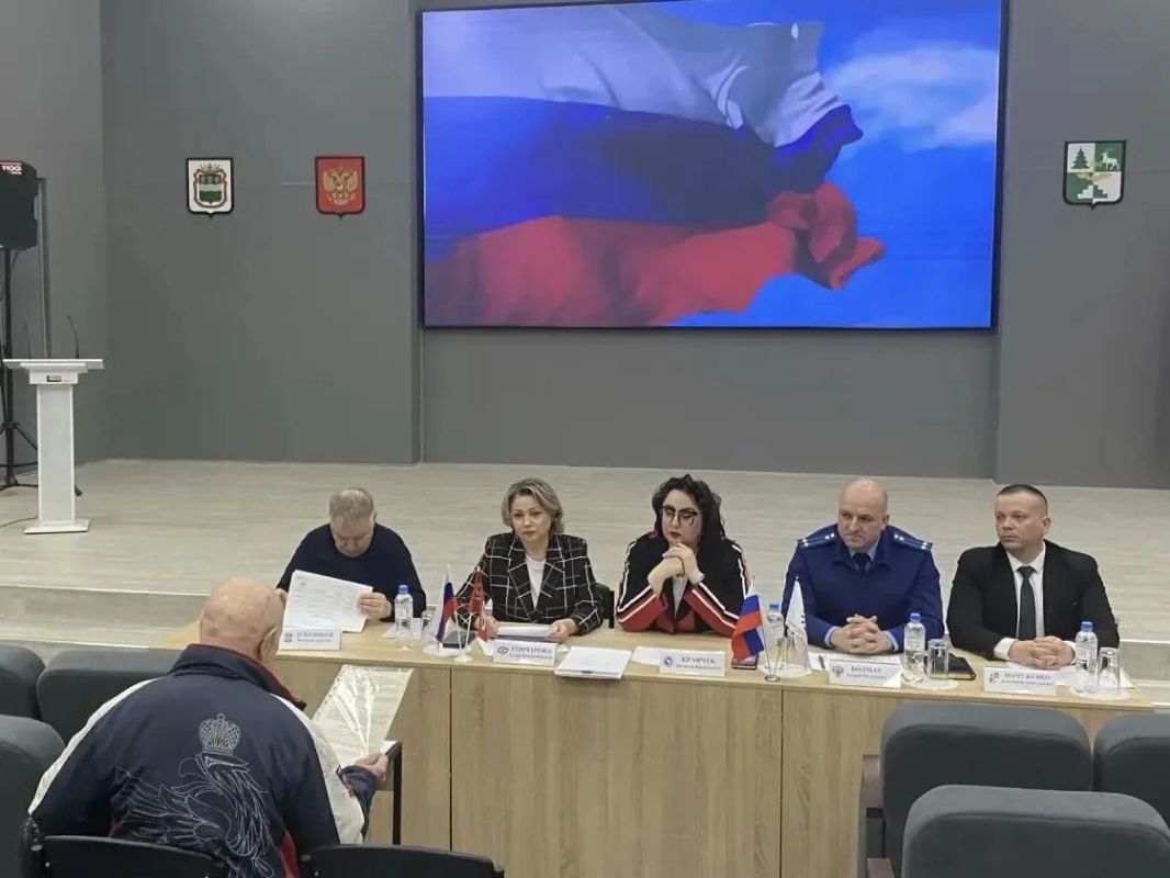Тындинская городская прокуратура и региональный омбудсмен по правам человека провели совместный прием граждан