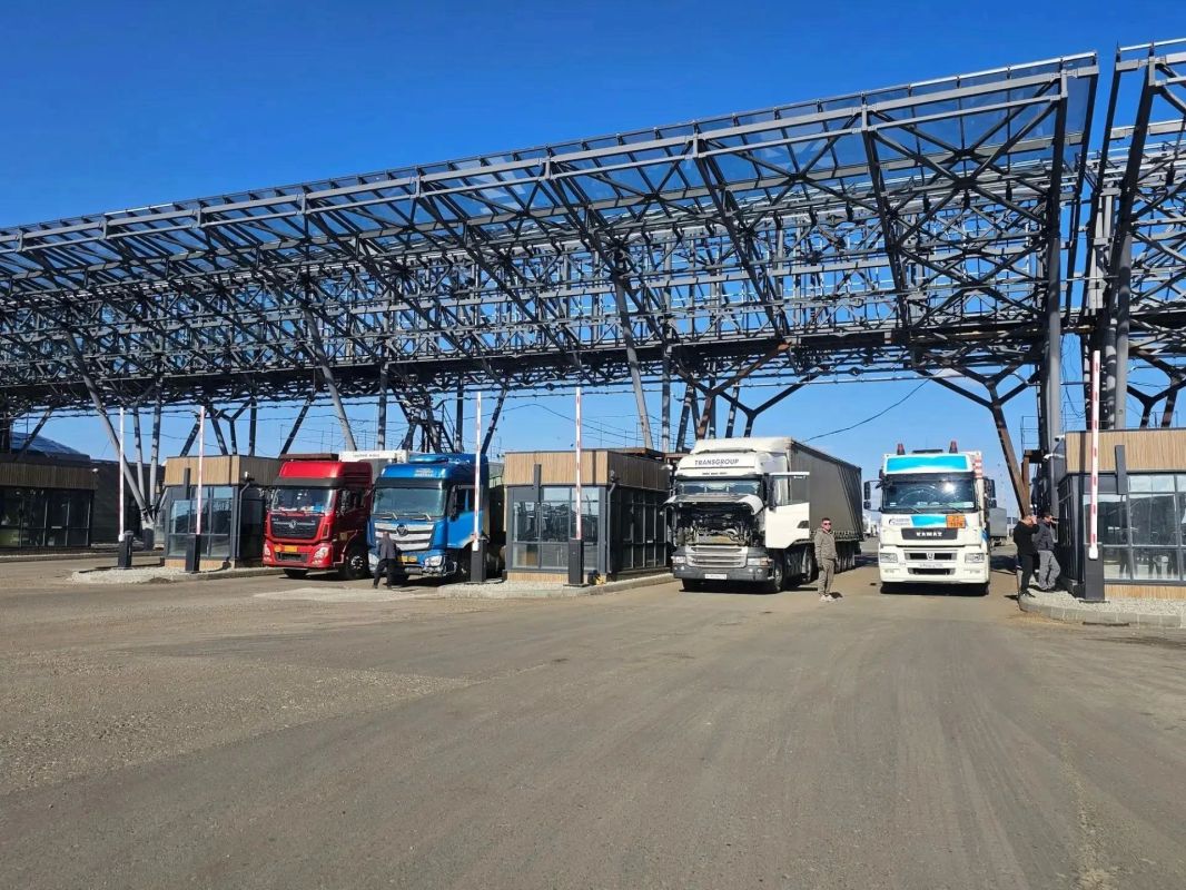 Мостовой переход КаниКурган — один из лидеров на российскокитайской границе Мостовой переход КаниКурган — один из лидеров на российскокитайской границе