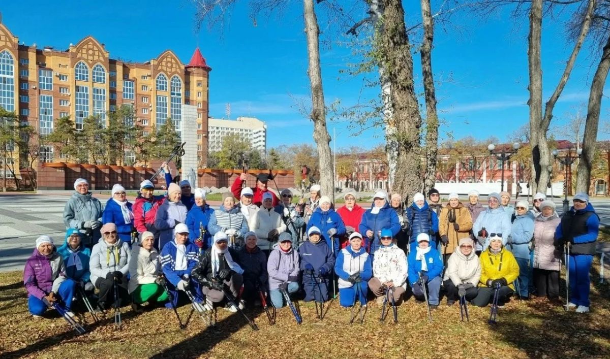 В Благовещенске проводят бесплатные тренировки по скандинавской ходьбе для всех желающих В Благовещенске проводят бесплатные тренировки по скандинавской ходьбе для всех желающих