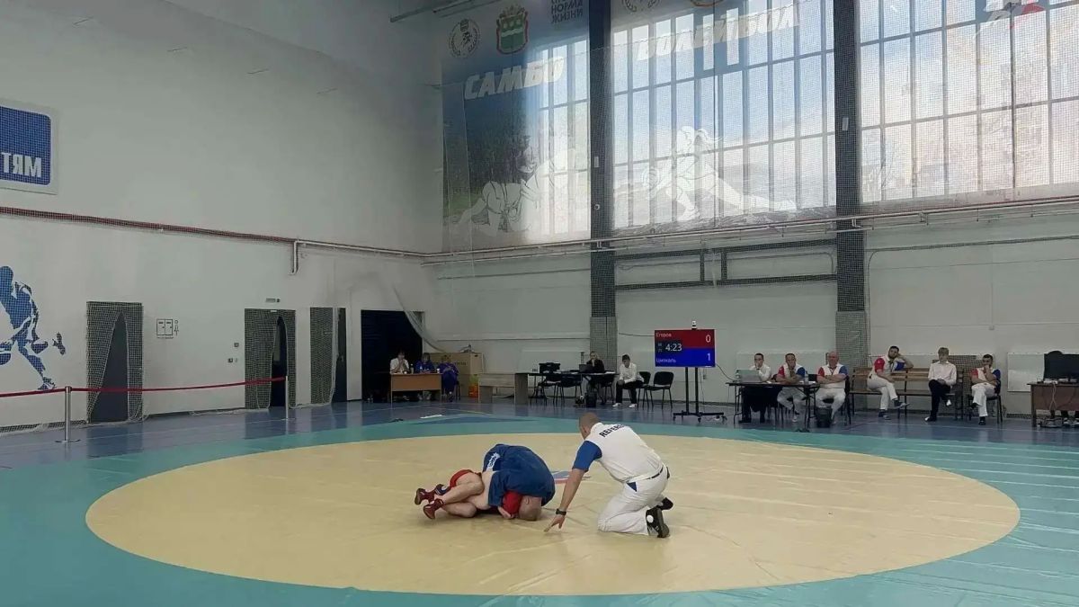 Гири, футбол, самбо, авиамодельный спорт, фигурное катание - очередные октябрьские выходные порадуют амурчан разнообразием спортивных соревнований и турниров! Гири, футбол, самбо, авиамодельный спорт, фигурное катание - очередные октябрьские выходные порадуют амурчан разнообразием спортивных соревнований и турниров!