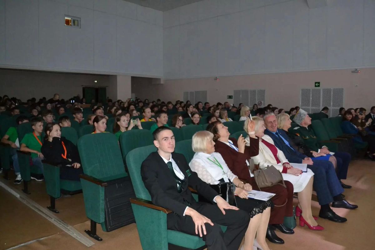 Будущее АПК рождается здесь: в Ивановке стартовал межрегиональный слет агротехнологических классов Будущее АПК рождается здесь: в Ивановке стартовал межрегиональный слет агротехнологических классов