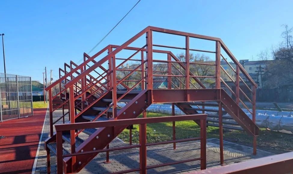 В Свободном завершают благоустройство общественного пространства в районе переулка Механического В Свободном завершают благоустройство общественного пространства в районе переулка Механического