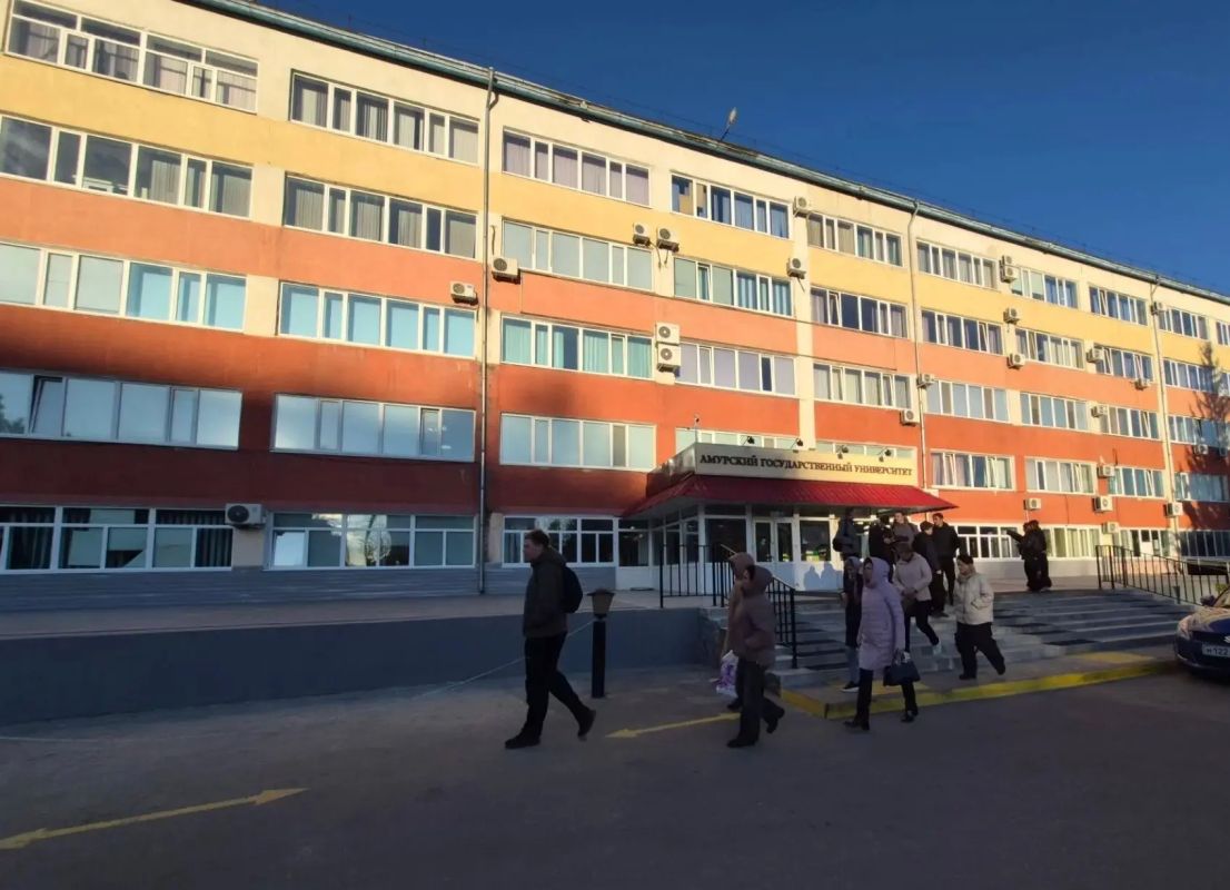 В АмГУ прошел региональный интенсив «Школа ответственных родителей»: семья, здоровье и психология в фокусе внимания