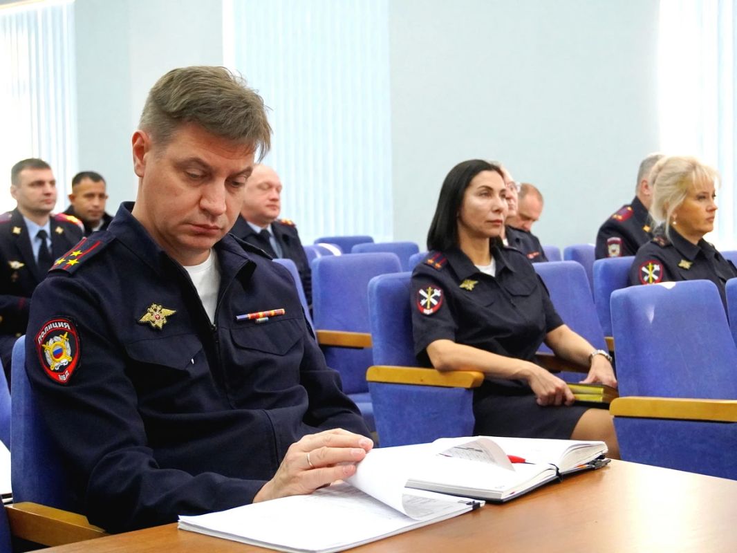 В Приамурье отмечено стабильное снижение общего уровня преступности: подведены итоги оперативно-служебной деятельности за 9 месяцев 2026 года В Приамурье отмечено стабильное снижение общего уровня преступности: подведены итоги оперативно-служебной деятельности за 9 месяцев 2026 года