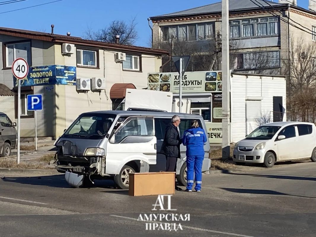В Чигирях утром произошла авария с пассажирским автобусом N106 В Чигирях утром произошла авария с пассажирским автобусом N106