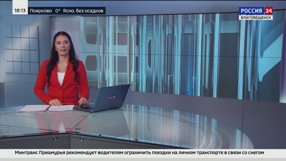 В Благовещенске заработал понтонный бассейн для зимнего плавания с системой подогрева воды