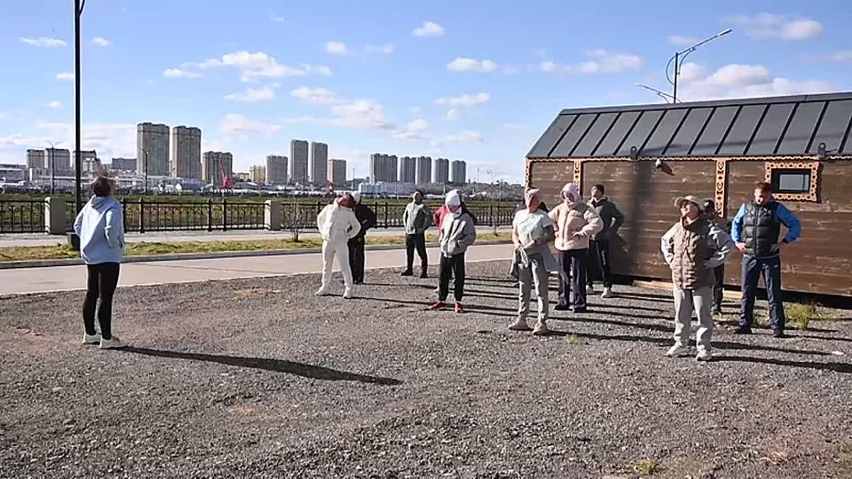 В Благовещенске стартовал проект «Спортивные сезоны»: самые активные и позитивные амурчане могут бесплатно заниматься спортом на свежем воздухе — в парках и на спортивных площадках под руководством профессиональных...