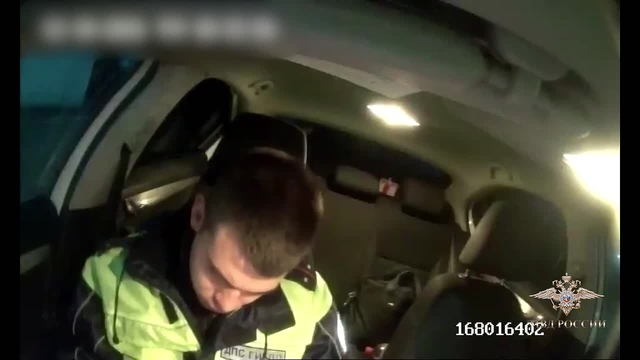 Годовалому мальчику, который вместе с родителями находился в машине, застрявшей в пробке, стало плохо