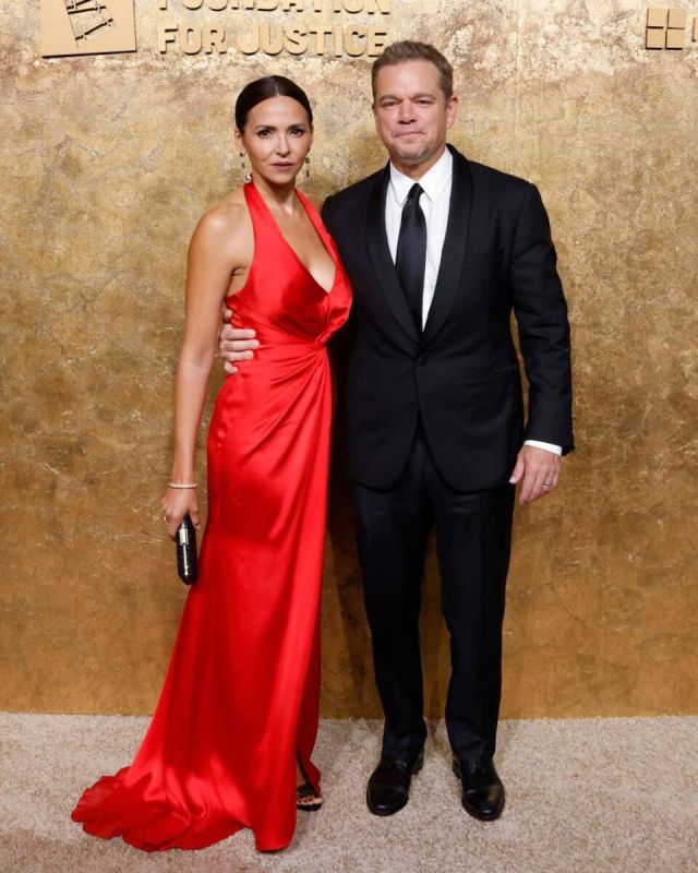 Знаменитые жены: поддержка звёзд на пути к успеху